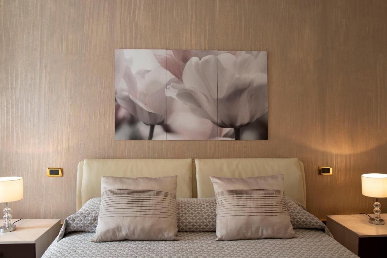 Flower Apartments Bardolino Bagian luar foto